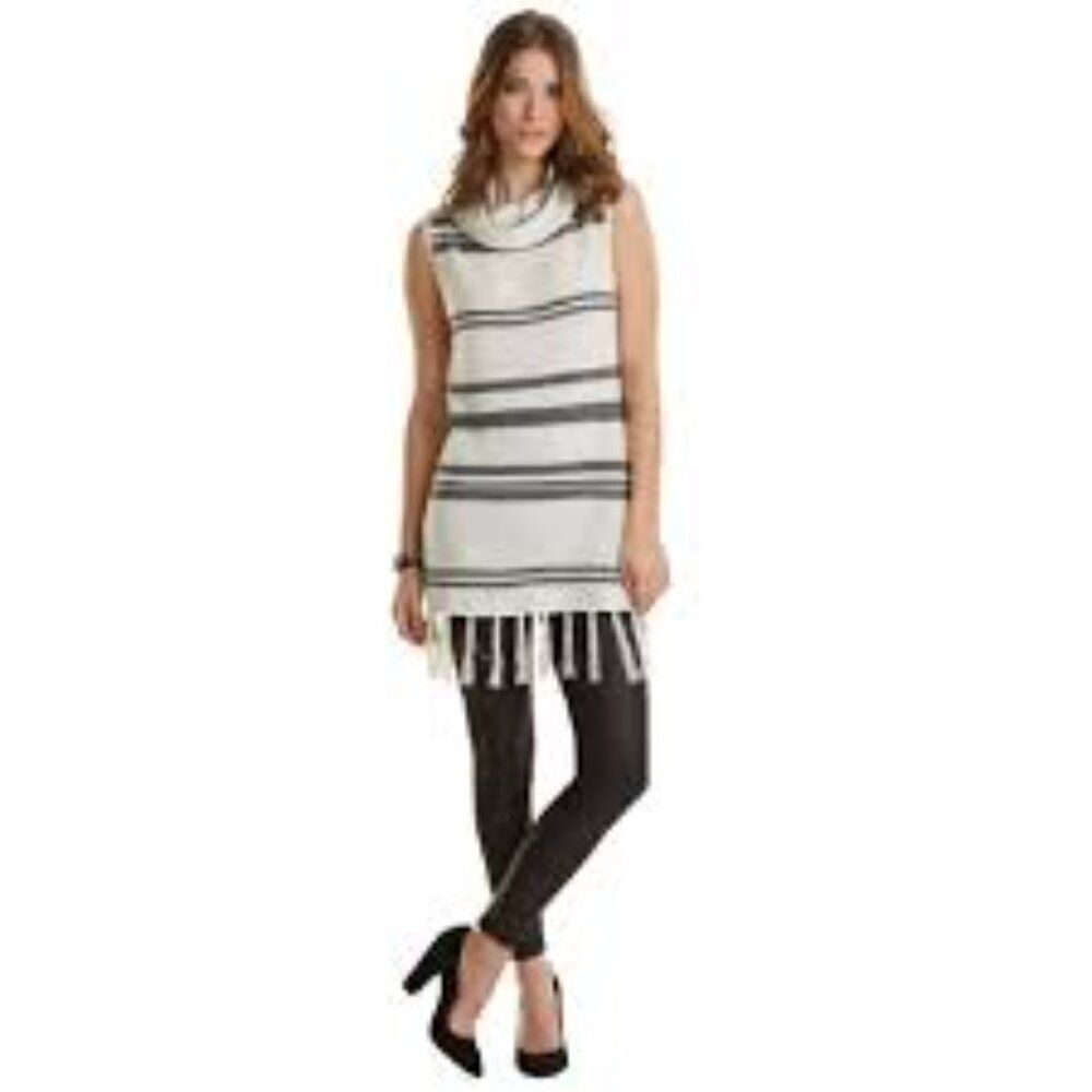 Mudpie Sleeveless Turtleneck Sweater Tunic Size Medium NWT E